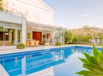 Casa · 950m² · 4 Quartos · Condomínio de luxo no Real Parque
