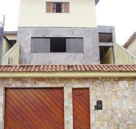 001_00000_00000_77845_2010042210594620.jpg · Sobrado com 3 quartos