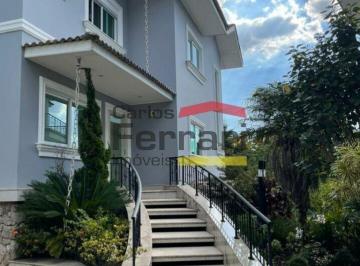 Casa · 540m² · 3 Quartos · 6 Vagas · Casa em condomínio região Vila Albertina 250m²