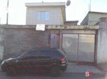 Casa · 500m² · 4 Quartos · Terreno no bairro Jardim São João, com 2 casas construídas, total de 4 quartos sendo 2 suítes, 3 vag
