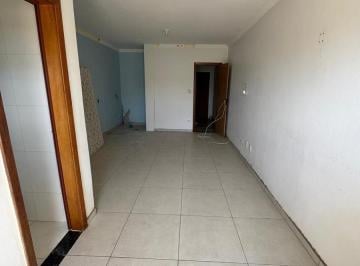 Foto 01 · Vendo casa duplex em Ipitanga com 3 suítes, 130m², R$ 550.000,00 aceita financiamento bancário!