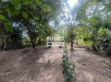 Terreno · 130m² · 3 Quartos · 3 Vagas · SEGURANÇA E CONFORTO
