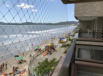 Apartamento de 3 quartos, Itapema · Apartamento 3 quartos com ar frente para a praia - Meia Praia