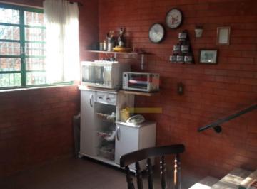Casa · 130m² · 3 Quartos · 6 Vagas · SOBRADO HORTO