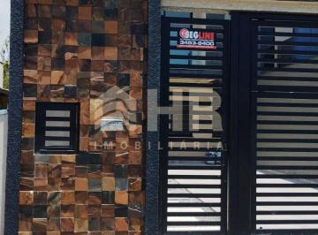 Casa · 150m² · 3 Quartos · 2 Vagas · Sobrado 03 dormitórios sendo 01 suíte - Matinhos