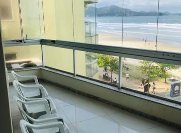 Apartamento de 3 quartos, Itapema · Apartamento de 3 quartos com ar frente para a praia - Meia Praia