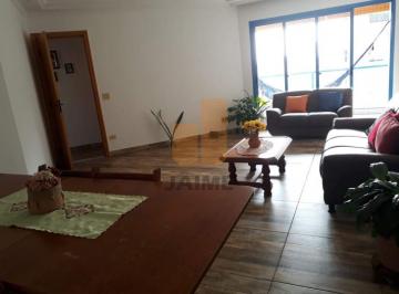 Apartamento · 98m² · 3 Quartos · 2 Vagas · Apartamento bem conservado, ensolarado, em excelente localização