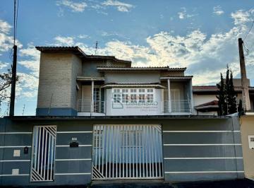 d5866a8c389869b04bee251b5f9088101735954f · Casa com 3 dormitórios à venda, 235 m² por R$ 600.000,00 - Chácara Do Moinho - Cachoeira Paulista/SP