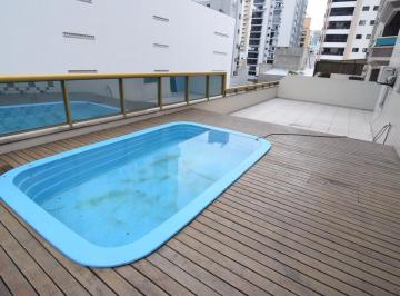 Apartamento de 4 quartos, Itapema · Apartamento com piscina e 4 quartos com ar ao shop. Russi