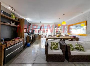 de0a4d4c716e3b3e2e942689b2cd8860.jpg · Sobrado de 260m² com 3 quartos