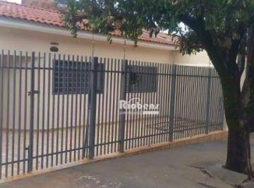 4a1621b8a9ac94250057052fa4260164e69e9b04 · Casa com 2 dormitórios para alugar, 102 m² por R$ 1.450,00/mês - Jardim Caparroz - São José do Rio P