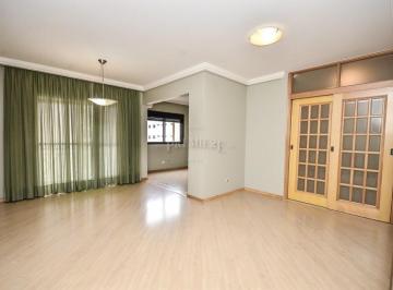 Apartamento · 89m² · 3 Quartos · 1 Vaga · Apartamento reformado, iluminado e com excelente p