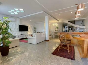 Apartamento · 500m² · 5 Quartos · 4 Vagas · Livia Machado Imóveis vende cobertura duplex na Praia da Costa