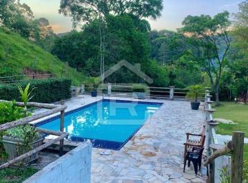 Foto 01 · Sítio com Piscina