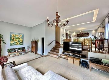 Casa · 330m² · 3 Quartos · 4 Vagas · Casa no Condomínio Golf Village, Granja Viana - Carapicuíba