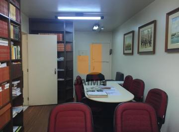 Comercial · 50m² · 2 Vagas · Conjunto comercial próximo a metro com 2 salas e 2 vagas.