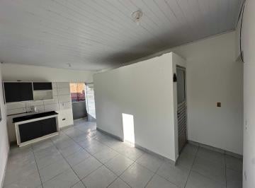 Casa · 60m² · 2 Quartos · Casa Sobreposta 2 quartos Vila Santa Rita Sem Garagem