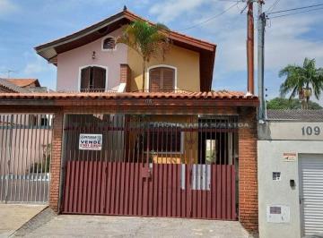 Casa · 140m² · 3 Quartos · 2 Vagas · Casa à venda com 3 quartos no Jardim Jussara
