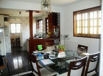 Casa · 210m² · 3 Quartos · 2 Vagas · Sobrado à venda com 3 quartos, churrasqueira e 2 vagas no Jardim Jussara, Vila Sônia