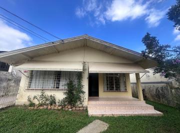 Casa de 3 quartos, Curitiba · EXCELENTE CASA ANTIGA TÉRREA EM UM TERRENO DE 773 M²