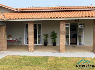 Rural · 120m² · 3 Quartos · 2 Vagas · Chácara em Condomínio em Pinhalzinho/SP – 3 Dormitórios com Churrasqueira!
