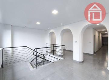 de429e5176cb864f67b8e010ec0808ced5b5a030 · Casa para uso comercial, para alugar 132 m² por R$ 3.000/mês - Centro - Bragança Paulista/SP