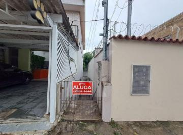 Casa · 38m² · 1 Quarto · Casa com 1 quarto, cozinha e banheiro na Avenida Julio Buono