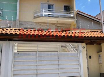 4c7967c1b59fea504b99b78ad8799042.jpg · Sobrado de 135m² com 3 quartos