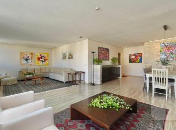 Apartamento · 196m² · 3 Quartos · 1 Vaga · Apartamento residencial com 3 Dorms, 1 suite e 1 vaga.