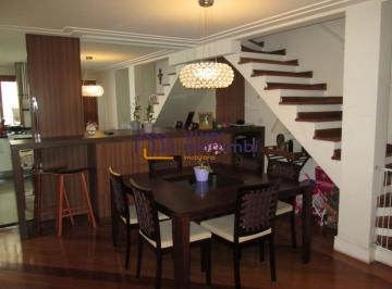 Casa · 173m² · 3 Quartos · 3 Vagas · Linda casa em condomínio fechado no Real Parque