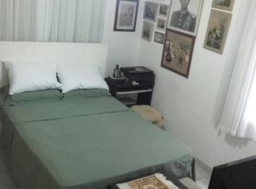 Apartamento de 1 quarto, Santos · Apartamento com 1 dorm na quadra da praia com vaga de garagem!