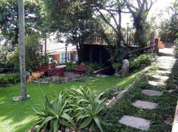 Casa de 6 quartos, Santos · Casa alto padrão no morro Santa Terezinha com 4 dorms 2 vagas de garagem!