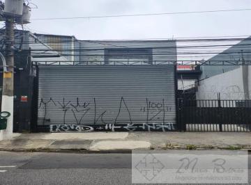 Comercial · 230m² · 4 Vagas · Galpão com entrada p/ caminhão