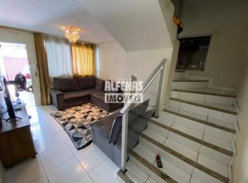 Casa · 100m² · 3 Quartos · 2 Vagas · Casa Geminada à venda 3 quartos no Bairro OITIS