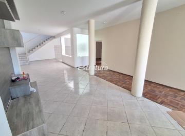 Casa · 150m² · 3 Quartos · 1 Vaga · Espetacular Casa de 3 Quartos com Suíte