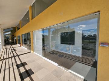 Comercial · 70m² · 1 Vaga · Loja em Alphaville Graciosa - Shopping Alpha Mall