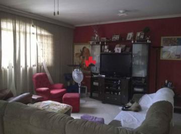 Casa · 540m² · 4 Quartos · 5 Vagas · Casa assobradada com 4 dormitórios sendo 1 suíte e 5 vagas, na Vila Matilde