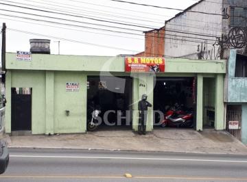 Comercial · 254m² · 1 Vaga · Terreno com com 4 casas e 2 salões comerciais