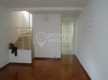 Casa · 150m² · 2 Quartos · 2 Vagas · Casa para locação no Jardim Aeroporto, 2 dormitórios, edícula, quintal, 2 vagas