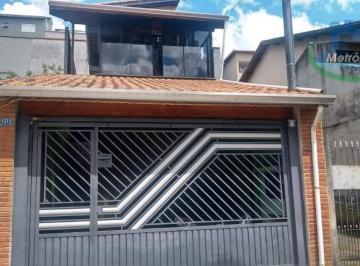 0a4bac49ed0a69a2b34add0c212451a31af996cf · Sobrado com 2 Casas no Terreno
