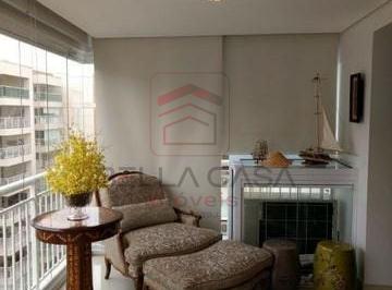 Apartamento · 108m² · 3 Quartos · 2 Vagas · Apartamento a venda com 3 quartos, 2 vagas e varanda gourmet no Bairro da mooca