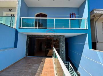 Casa · 189m² · 3 Quartos · 3 Vagas · Sobrado com 3 dormitórios no Jardim Avelino