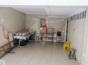 Casa · 280m² · 3 Quartos · 1 Vaga · Locação - Sobrado com sacadas e salão Festas e ponto comercial anexo!