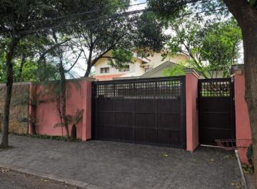Casa · 450m² · 3 Quartos · 4 Vagas · Residência de Alto Padrão no Caxinguí com Área de Lazer e Vista Verde