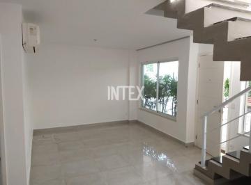 Foto 01 · Casa Triplex com 3 suítes para aluguel em Piratininga