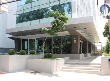 f34d61612458b59f38649836992497b714fc48ec · Edifício comercial totalmente renovado (certificação LEED), com lajes de 403m², ao lado estação Paul