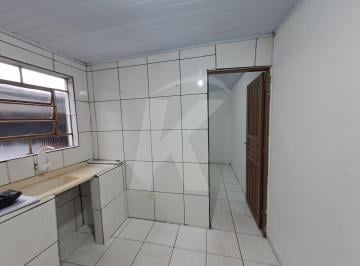 Casa · 30m² · 1 Quarto · Casa com 1 quarto , cozinha e 1 banheiro