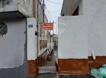 Casa · 30m² · 1 Quarto · Casa com 1 quarto , cozinha e 1 banheiro