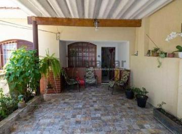 Antonia · 2 casas térreas ao lado do portão 3 da USP