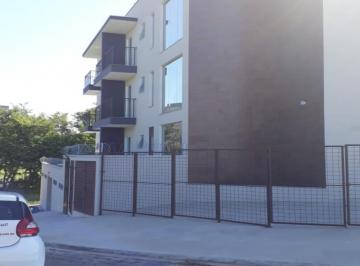 Foto 01 · Kitnet para Locação em Votorantim-SP, Bairro Parque Santa Márcia: 1 Quarto, 1 Sala, 1 Banheiro, 35m²
